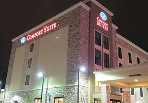 2-Star Hotel ∙ Comfort Suites Denver near Anschutz Medical Campus