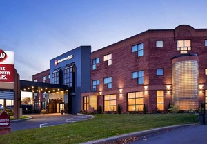 2-Star Hotel ∙ Best Western Plus Montreal East
