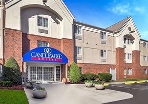 2-Star Hotel ∙ Candlewood Suites Raleigh Crabtree, an IHG Hotel