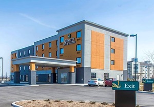 2-Star Hotel ∙ Quality Inn & Suites Kingston