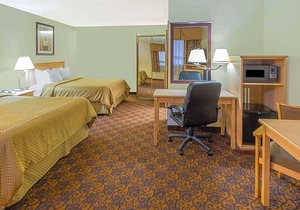 2-Star Hotel ∙ Days Inn by Wyndham Black Bear