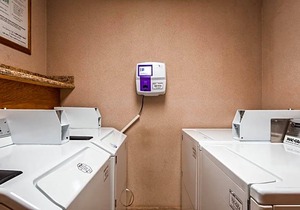 2-Star Hotel ∙ Best Western Plus Mill Creek Inn