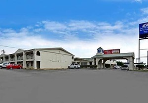 2-Star Hotel ∙ Americas Best Value Inn Beaumont