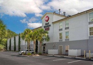 2-Star Hotel ∙ Best Western Plus Tallahassee North Hotel