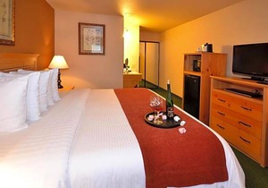 2-Star Hotel ∙ BEST WESTERN PLUS Hartford Lodge