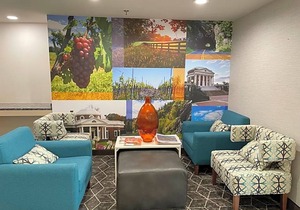 2-Star Hotel ∙ Clarion Pointe Charlottesville