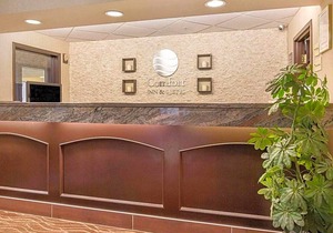 2-Star Hotel ∙ Comfort Inn and Suites University