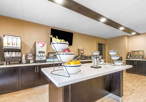 2-Star Hotel ∙ Comfort Inn Owen Sound