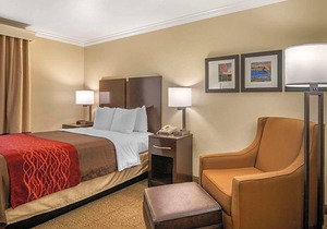 2-Star Hotel ∙ Comfort Inn Columbia Gorge