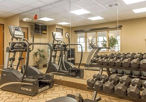 2-Star Hotel ∙ Comfort Inn North/Polaris