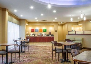 2-Star Hotel ∙ Comfort Suites Cicero - Syracuse North