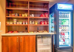 2-Star Hotel ∙ Comfort Inn & Suites Dover-Portsmouth