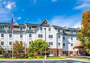 2-Star Hotel ∙ Comfort Inn & Suites Dover-Portsmouth