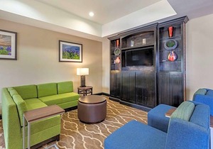 2-Star Hotel ∙ Comfort Inn & Suites Paris