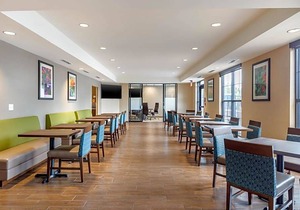2-Star Hotel ∙ Comfort Inn & Suites Schenectady - Scotia