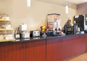 2-Star Hotel ∙ Days Inn by Wyndham Brewerton/ Syracuse near Oneida Lake