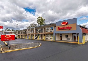 2-Star Hotel ∙ Econo Lodge North Charlottesville