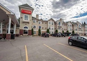 2-Star Hotel ∙ Econolodge Inn and Suites
