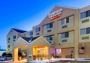 2-Star Hotel ∙ Fairfield Inn & Suites St. Cloud