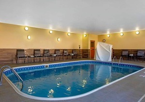 2-Star Hotel ∙ Fairfield Inn & Suites St. Cloud