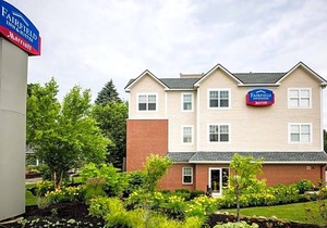 2-Star Hotel ∙ Fairfield Inn and Suites by Marriott Portsmouth Exeter