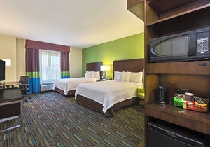 2-Star Hotel ∙ Fairfield Inn & Suites Riverside Corona/Norco