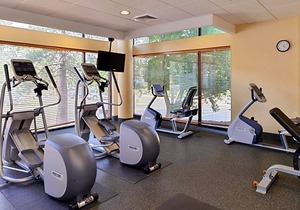 2-Star Hotel ∙ Hampton Inn Denver West Federal Center