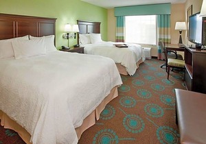 2-Star Hotel ∙ Hampton Inn and Suites St. Cloud