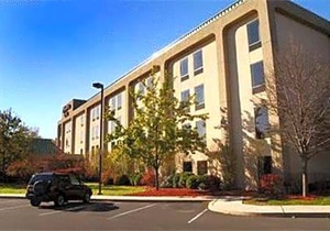 2-Star Hotel ∙ Hampton Inn Stroudsburg Poconos