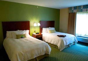 2-Star Hotel ∙ Hampton Inn & Suites El Paso West