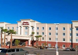 2-Star Hotel ∙ Hampton Inn & Suites El Paso West