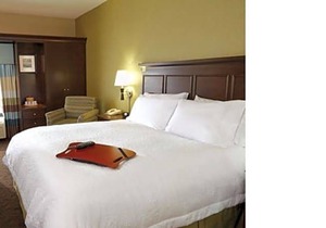2-Star Hotel ∙ Hampton Inn Cambridge