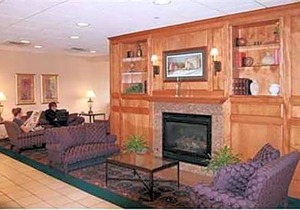 2-Star Hotel ∙ Hampton Inn Clinton