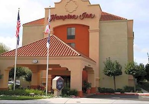2-Star Hotel ∙ Hampton Inn Milpitas