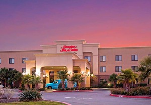 2-Star Hotel ∙ Hampton Inn & Suites Oakland Airport-Alameda