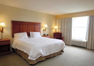 2-Star Hotel ∙ Hampton Inn Manning