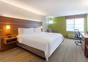 2-Star Hotel ∙ Holiday Inn Express Scottsburg, an IHG Hotel