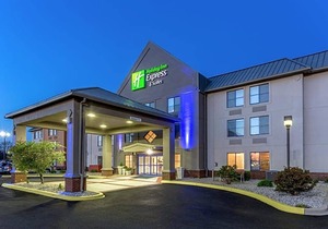 2-Star Hotel ∙ Holiday Inn Express Scottsburg, an IHG Hotel