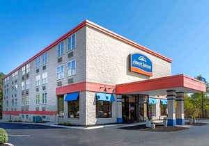 2-Star Hotel ∙ Howard Johnson by Wyndham Portsmouth