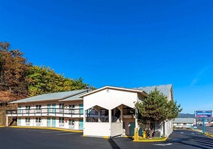 2-Star Hotel ∙ Howard Johnson by Wyndham Roseburg