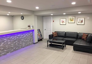 2-Star Hotel ∙ Knights Inn Kamloops