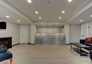 2-Star Hotel ∙ Knights Inn Kamloops