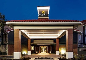 2-Star Hotel ∙ La Quinta by Wyndham Austin at The Domain