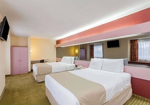2-Star Hotel ∙ Microtel Inn by Wyndham Knoxville