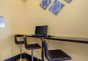 2-Star Hotel ∙ Quality Inn Phenix City Columbus