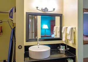 2-Star Hotel ∙ Quality Inn Plainfield - Indianapolis West