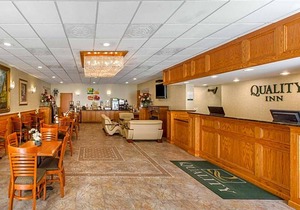 2-Star Hotel ∙ Quality Inn Ledgewood - Dover
