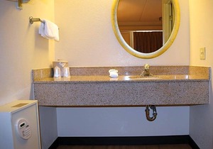 2-Star Hotel ∙ Red Roof Inn Syracuse