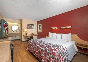 2-Star Hotel ∙ Red Roof Inn Syracuse