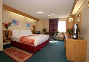 2-Star Hotel ∙ Rodeway Inn Willington North